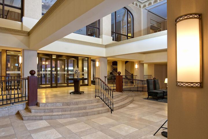 Delta Hotels by Marriott Bessborough