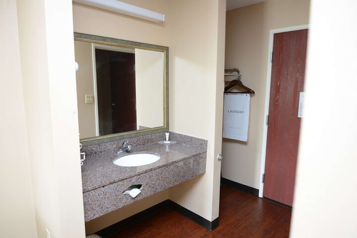 Room 34 of 50