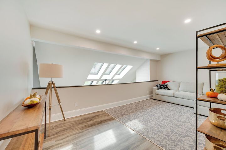 Mid-century Tenney Mountain Condo Near Hiking