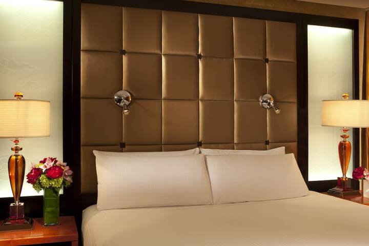 Room 16 of 107