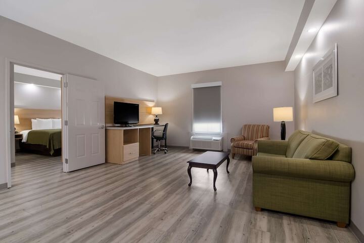 Room 12 of 30