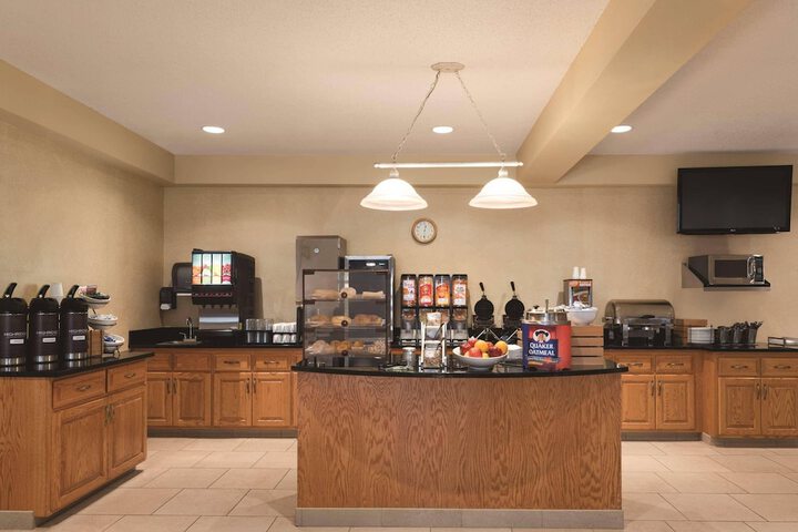 Country Inn & Suites by Radisson Mankato Hotel and Conference Center, MN
