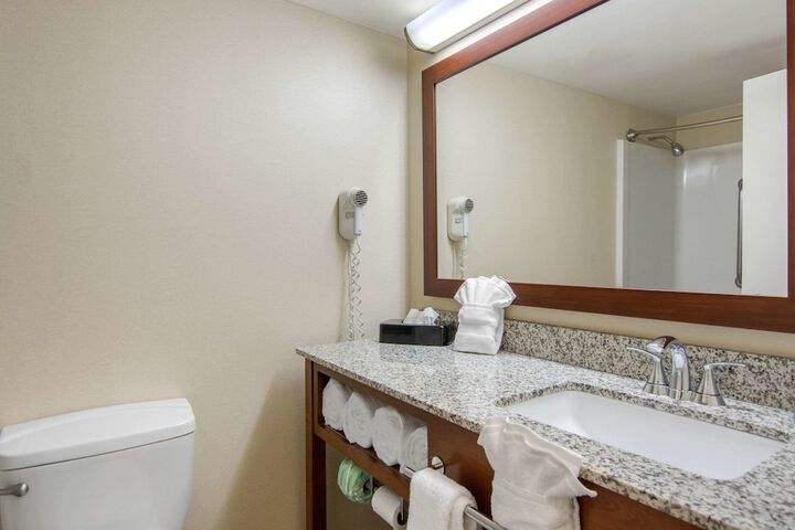 Room 20 of 28