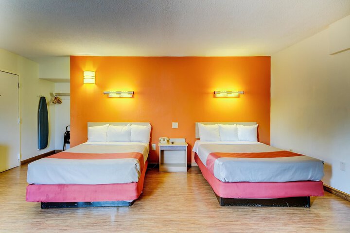 Room 14 of 31