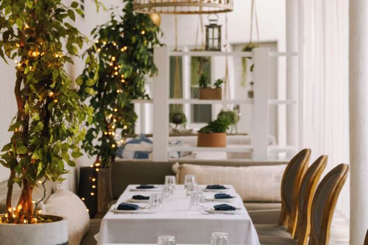 Dining 50 of 60