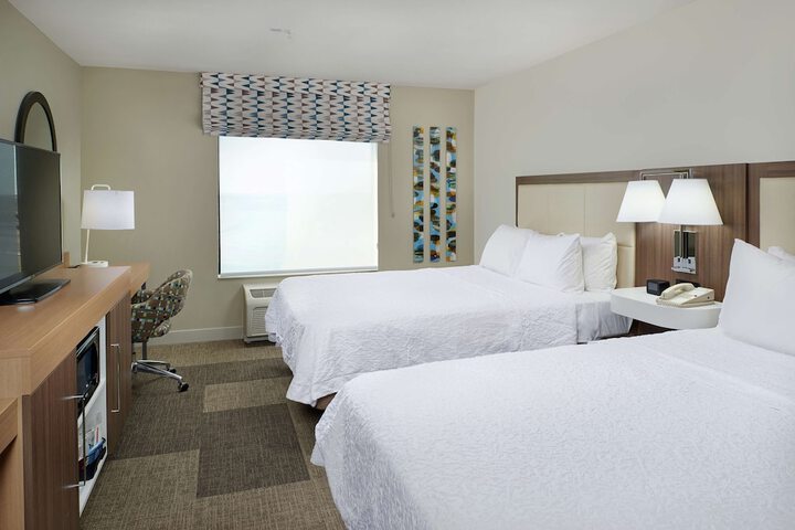 Room 12 of 40