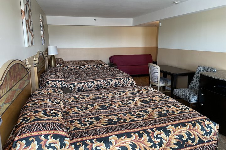 Sea Palace Inn