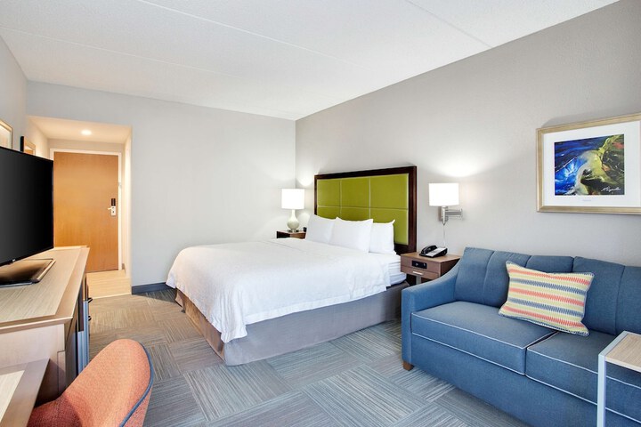 Room 12 of 34
