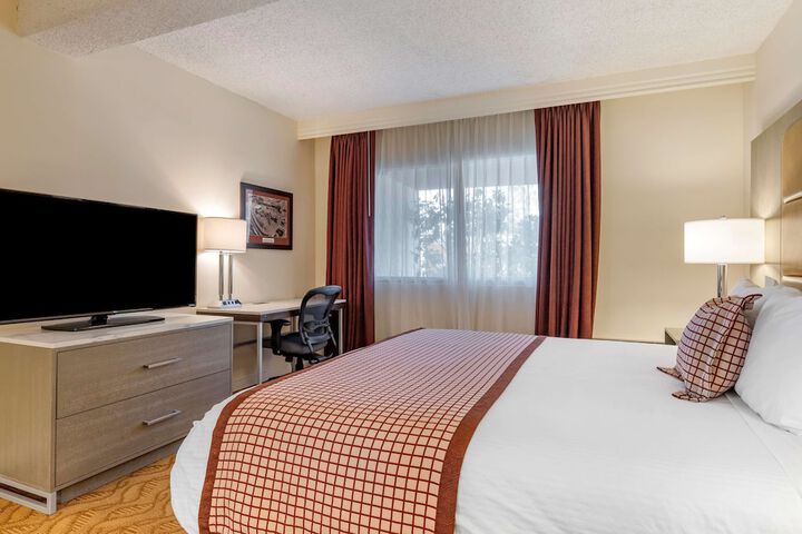 Room 35 of 46