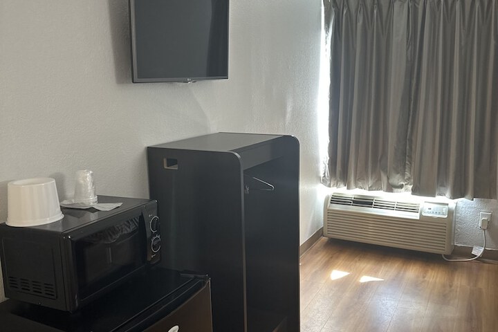 Room 42 of 67