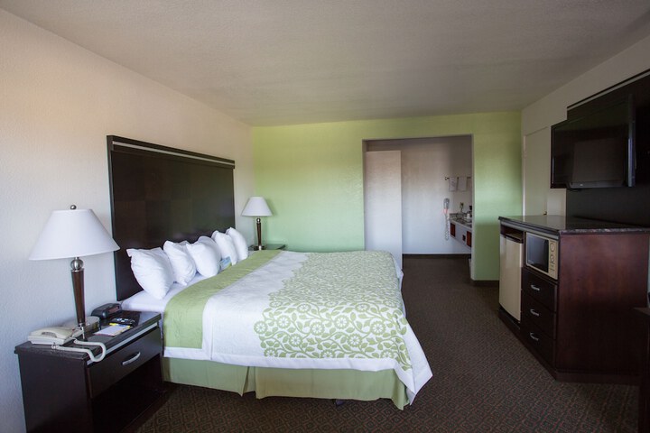 Room 20 of 36