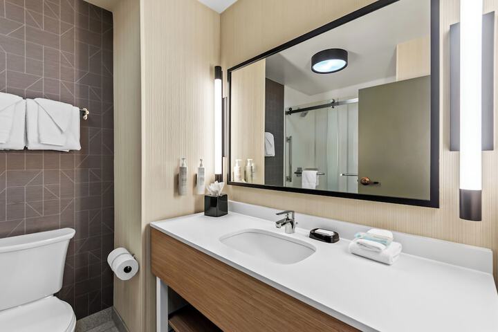 Spark by Hilton Bardstown