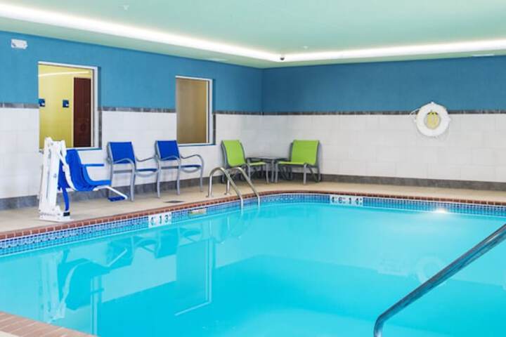 Pool 5 of 28