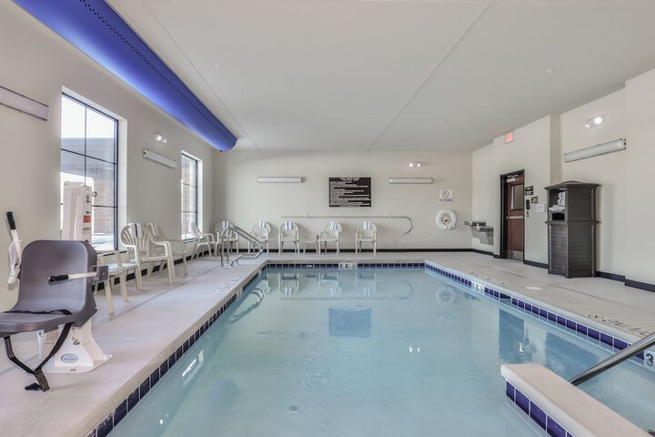 Cobblestone Hotel & Suites - Monte Vista