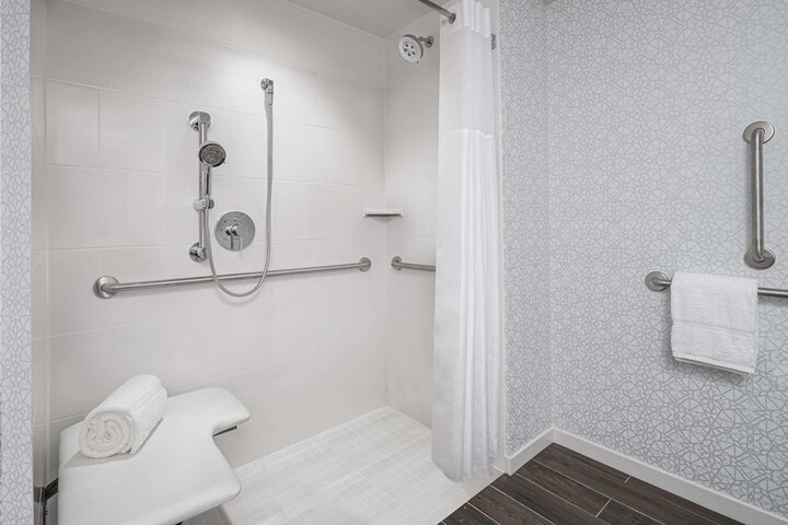 Room 15 of 31