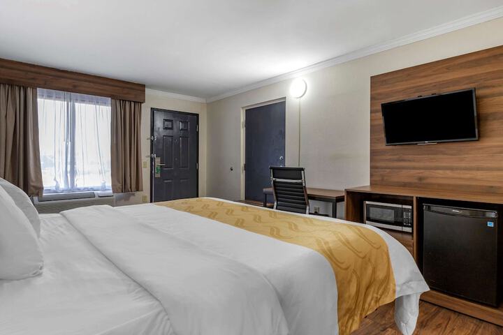 Room 42 of 48