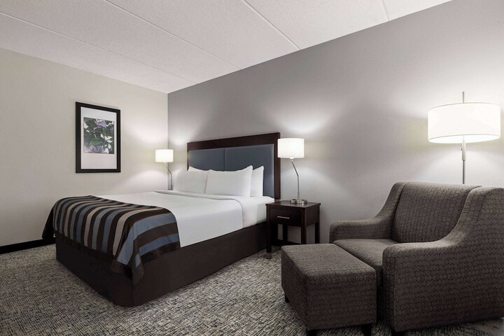 Wingate by Wyndham Fletcher at Asheville Airport