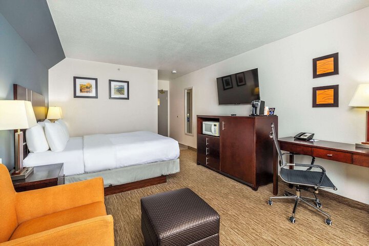Room 15 of 51