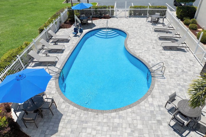 Pool 8 of 50