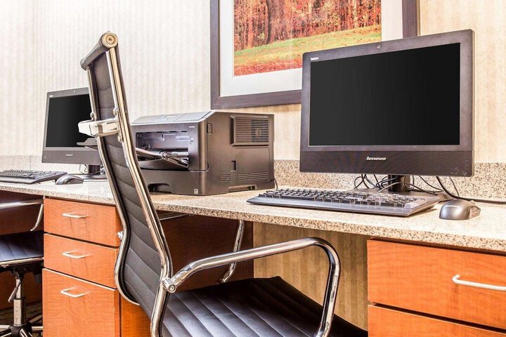 Business Center 20 of 20