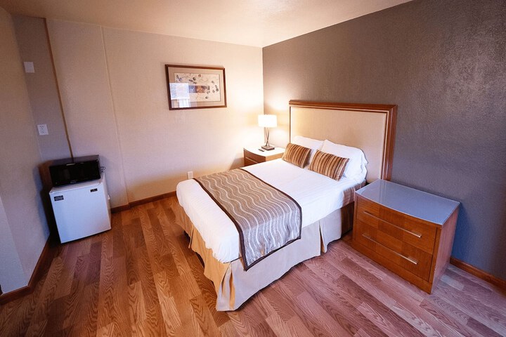 Room 8 of 22