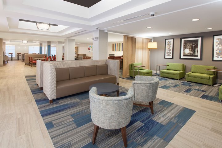 Holiday Inn Express Hotel & Suites a Lake Zurich-Barrington by IHG