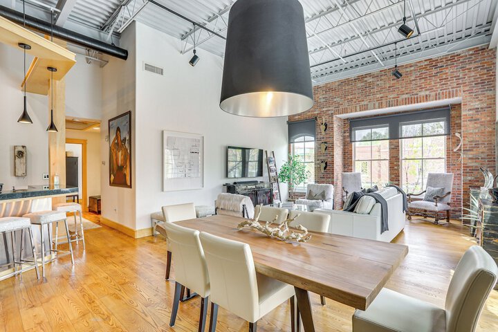 Near Trail: Dtwn Eagle Ranch Condo w / Balcony