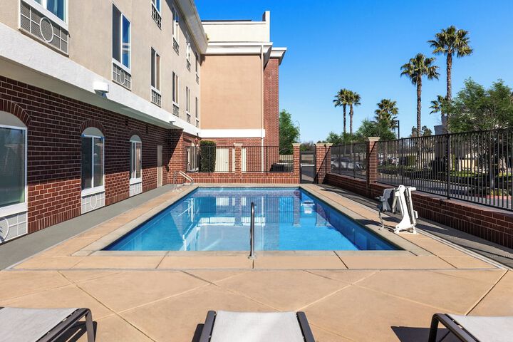 Pool 8 of 60
