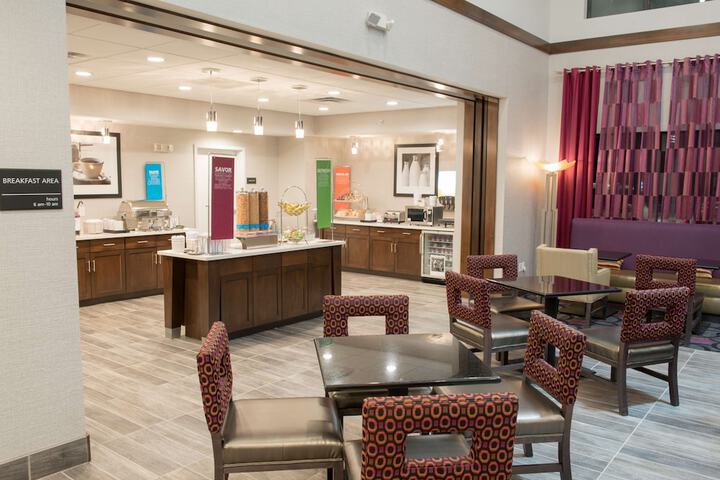 Hampton Inn & Suites Bay City