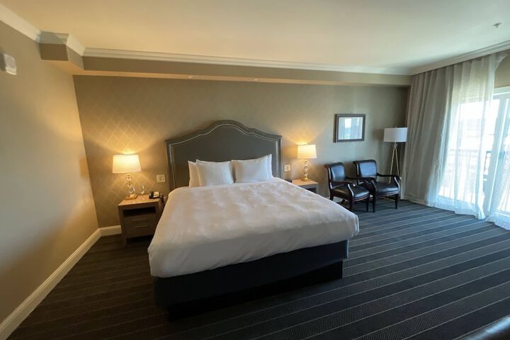 Majestic Inn & Spa