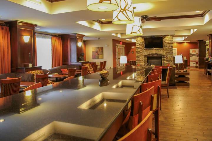 Hampton Inn Matamoras / Milford