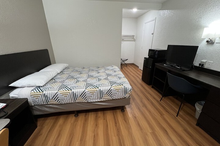 Room 20 of 36