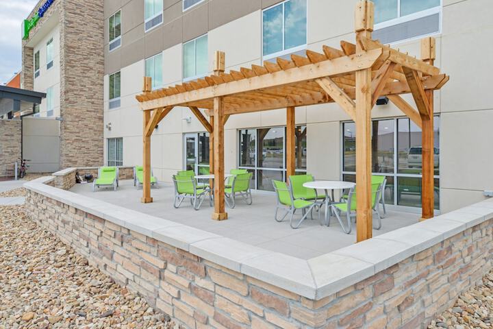 Holiday Inn Express & Suites Chadron by IHG
