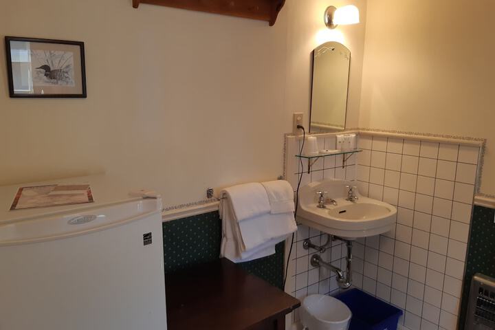 Room 99 of 215