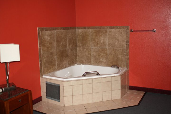 Room 25 of 62