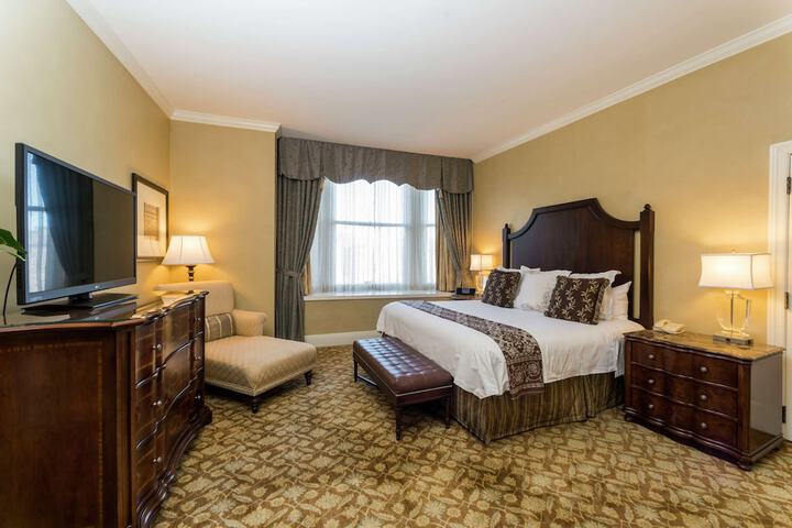 Room 46 of 259