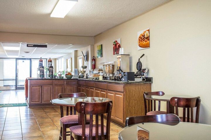 Quality Inn & Suites Monroe
