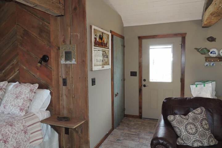 Pinckney Bend Bed & Breakfast