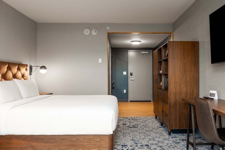 Four Points by Sheraton Kelowna Airport