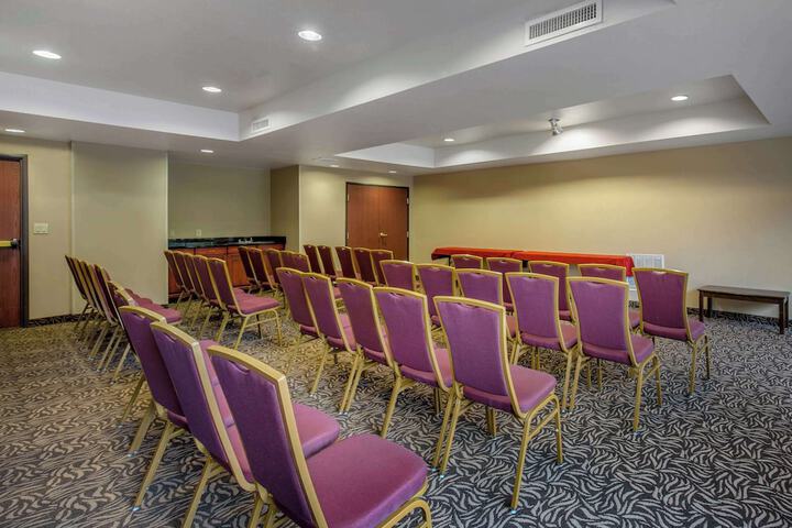 Comfort Suites Seaford