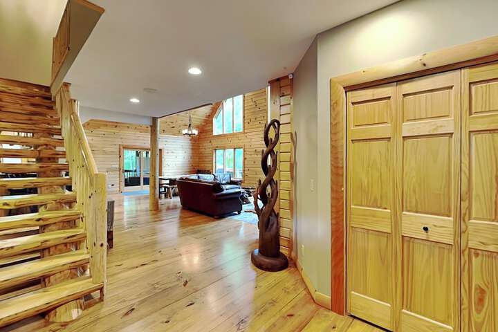 Maple Manor by Taylor Made Deep Creek