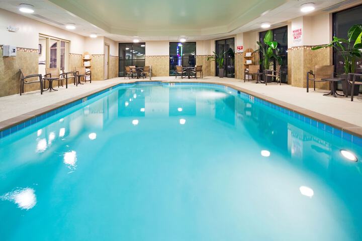 Pool 13 of 81