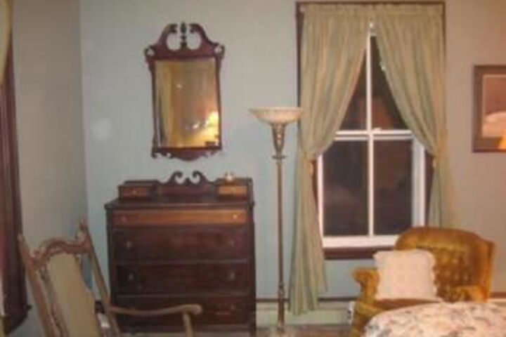 The Inn at Hill Crest Manor