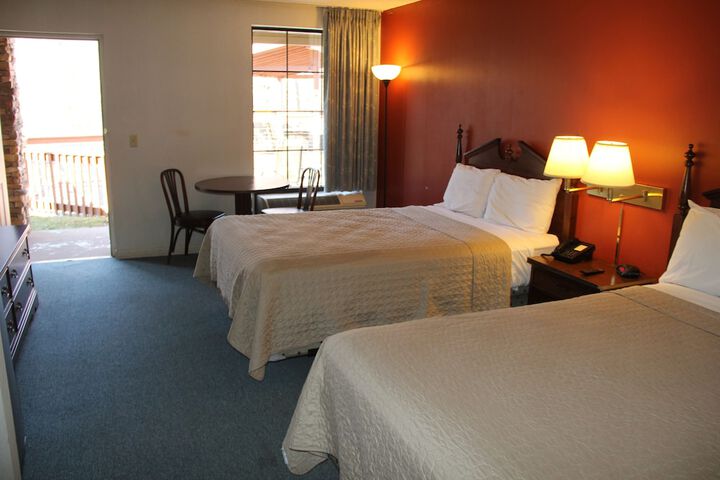 Room 13 of 99