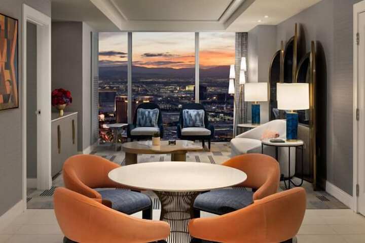Room 54 of 182