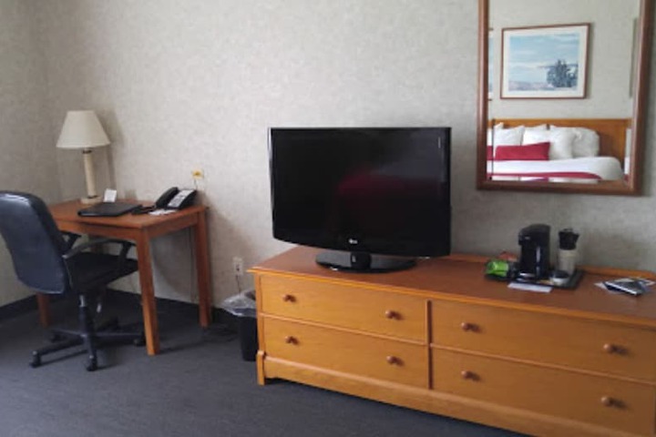 Room 33 of 43