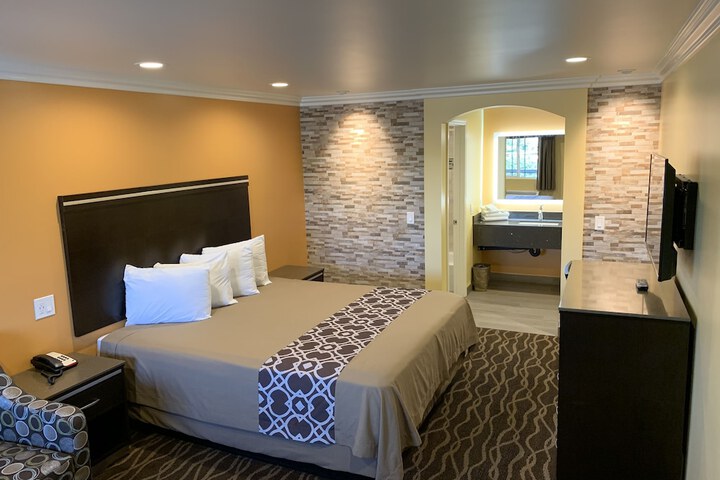 Room 39 of 74