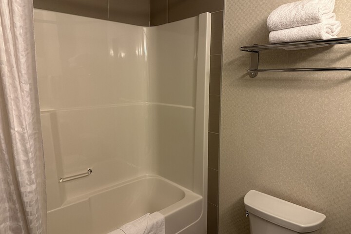 Room 27 of 35