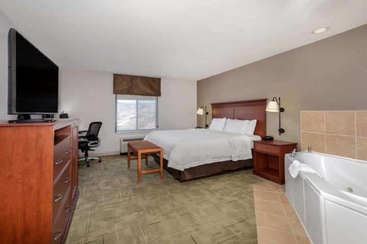 Room 26 of 71