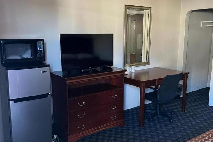 REGENCY INN